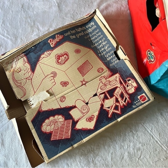 1972 Vintage Mattel Barbie Camp-Out Tent with Accessories and Box - Picture 2 of 11